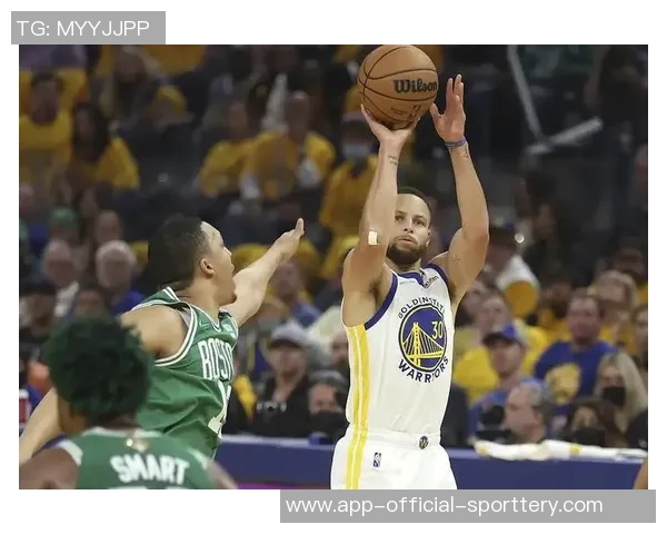 33中17!辽宁主场下起三分雨系列赛占得先机 33中17!辽宁主场下起三分雨系列赛占得先机