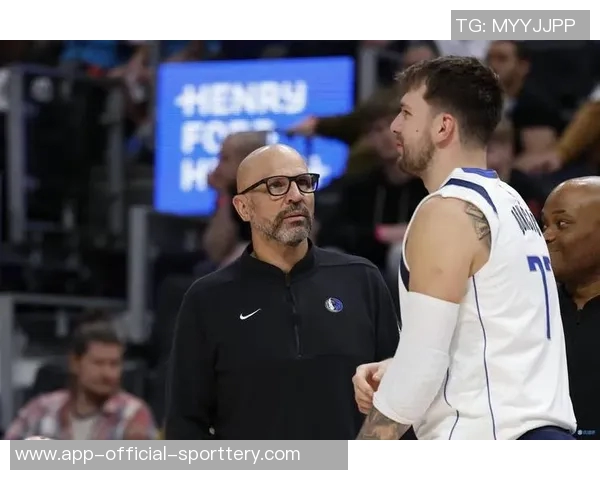 影响巨大!杜伦在场时球队攻防效率均联盟前三净效率第二 影响巨大!杜伦在场时球队攻防效率均联盟前三净效率第二