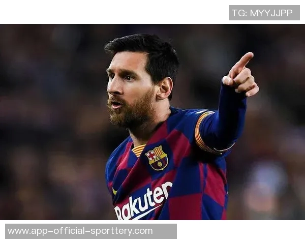 打破小贝纪录，布鲁日前锋福布斯是欧冠对巴萨传射最年轻球员