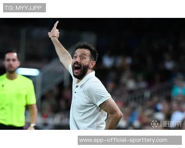 科尔伯朗：不让迪米上场不是为了卡他奖金，他已被罚款了